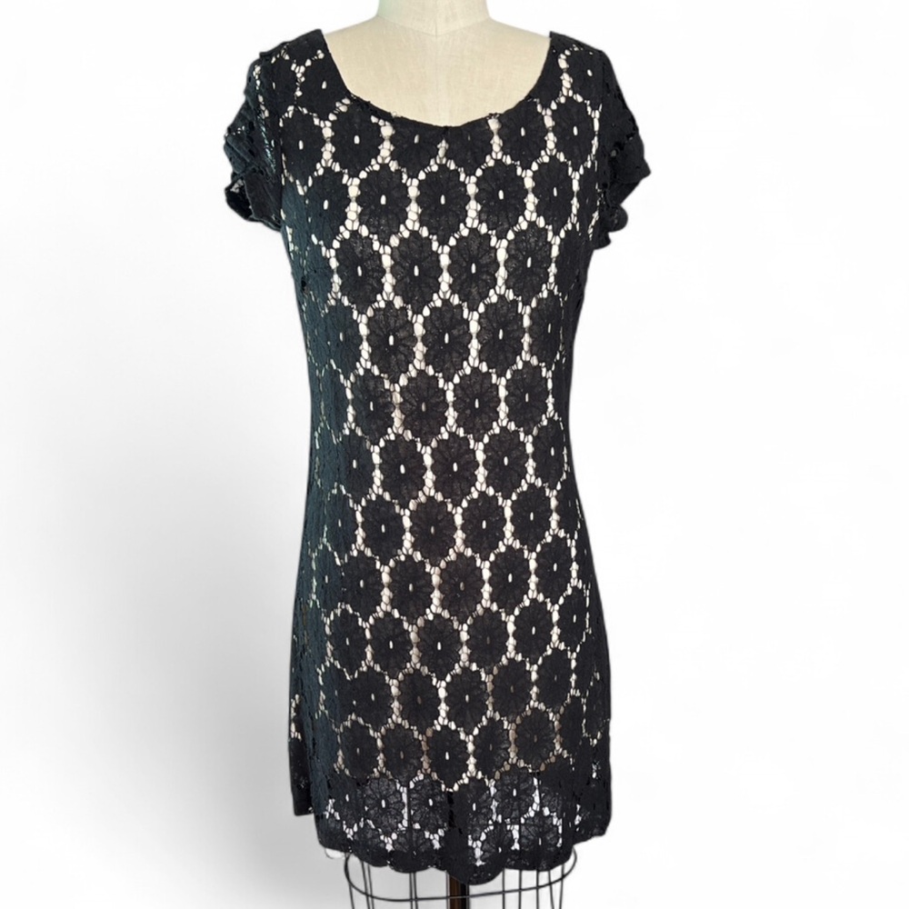 Xhilaration Black Lace Shift Cocktail Dress Medium
